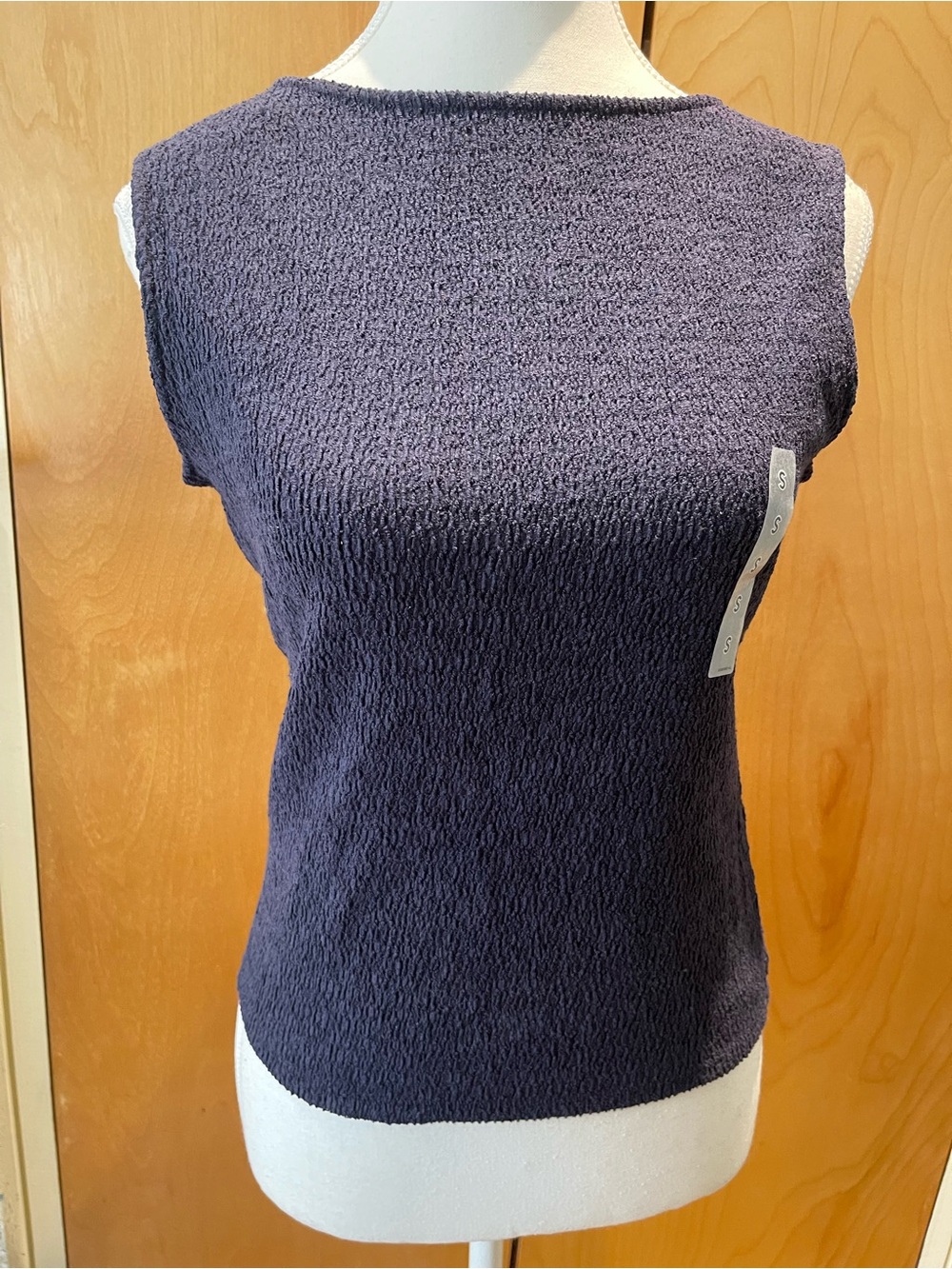Navy blue sleeveless top size small